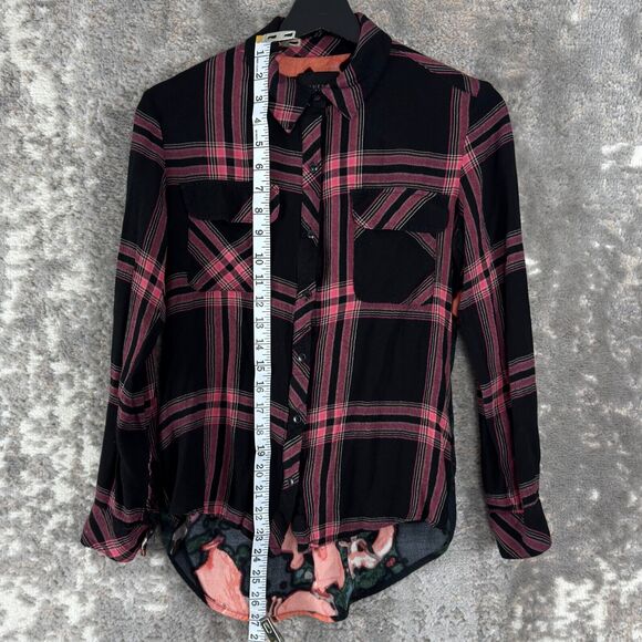 Guess Womens Size XS Plaid Floral Button Shirt Pink Black Long Sleeve Button - Picture 3 of 9